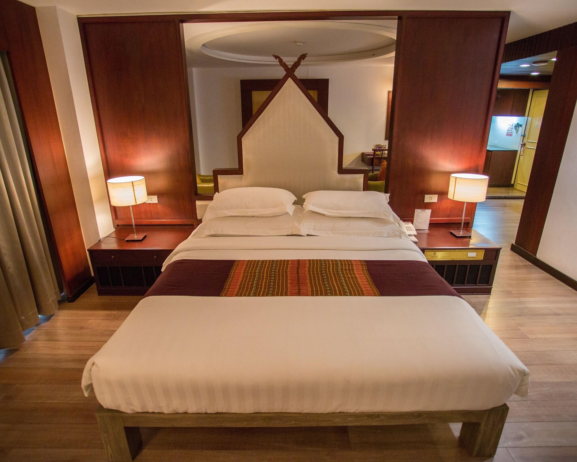 Seeharaj Hotel Uttaradit Exterior foto