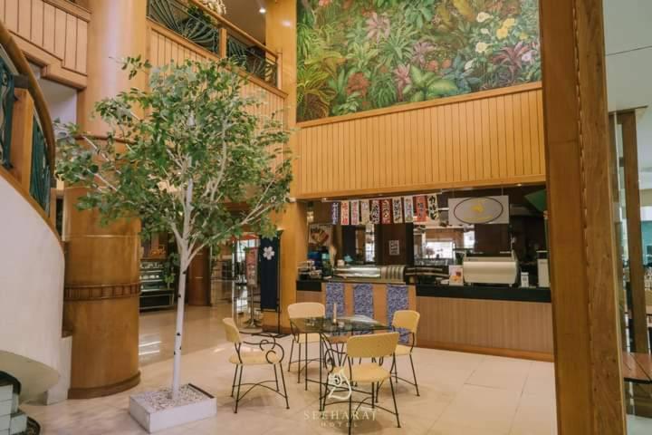 Seeharaj Hotel Uttaradit Exterior foto