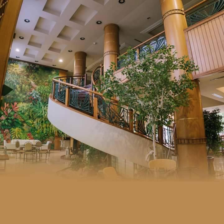 Seeharaj Hotel Uttaradit Exterior foto